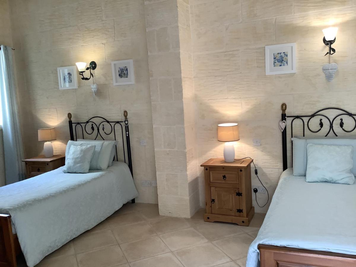Ellie Boo Bed & Breakfast Виктория Экстерьер фото